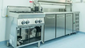 Professionelle Küche mit Linoleum Kautschuk Bodenbelag - Professionelle Küche mit Linoleum Kautschuk Bodenbelag